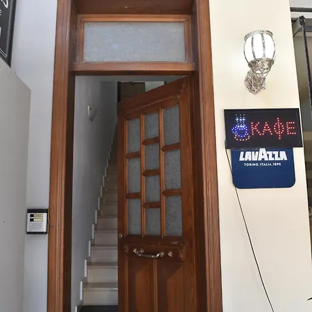 Menis * Uranupoli