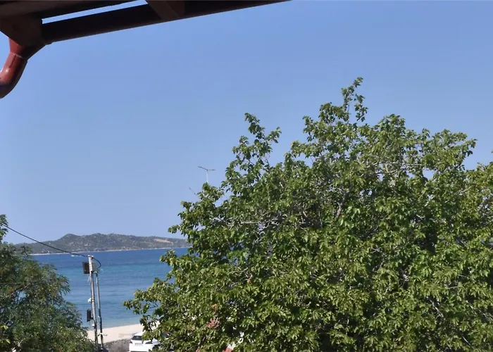 Apartament Menis *