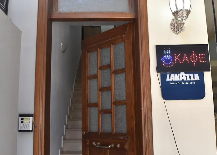 Menis * Uranupoli