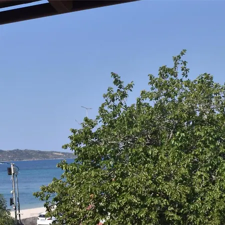 Apartament Menis *