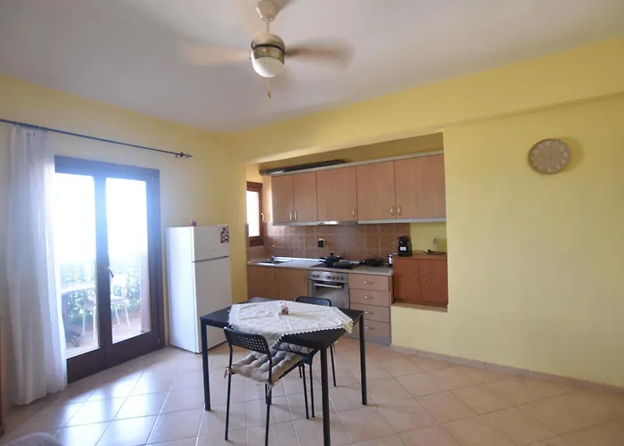 Apartament Menis *